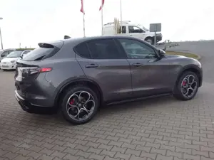 Alfa Romeo Stelvio Veloce Q4 Technologie/Premiumpaket/ACC/DAB/LED/NAV Bild 3
