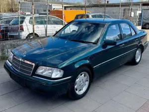 Mercedes-Benz C 180 *OLDTIMER * AUTOMATIK  * TÜV NEU