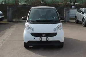 smart forTwo fortwo coupe Bild 2