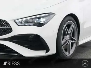Mercedes-Benz CLA 220 4M Cp  AMG PANO KEYL AMBI 360° MULTIB Bild 4