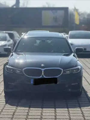 BMW 320 BMW 320d Touring | ROTES LEDER | Memory  Sitze