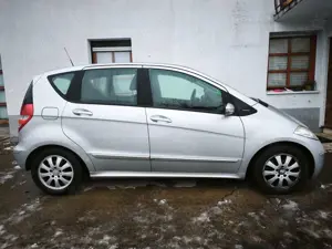 Mercedes-Benz A 180 A-Klasse Diesel  5-Türer CDI Autotronic Elegance DPF