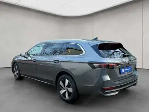 Volkswagen Passat Bild 3