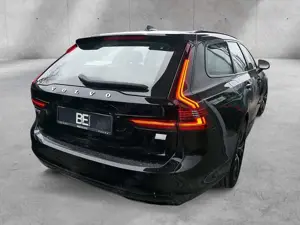 Volvo V90 Kombi 2.0 Plus Dark Recharge Plug-In Hybrid AWD Bild 4