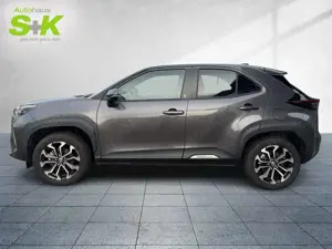 Toyota Yaris Cross 1,5l Hyb. Team D"Carplay"Navi"Kamera Bild 2