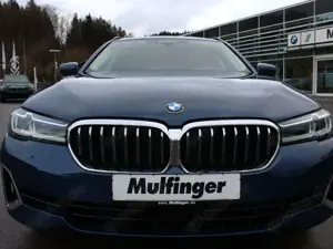 BMW 520 d T.Standh.Leder Laser HUD PanoD.LiveProf.AHK Bild 4