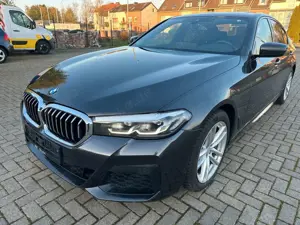 BMW 530 d M Sport *Standhei*AHK*SSD*Head-Up Display