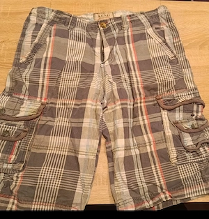 kurze Hose Größe XL 