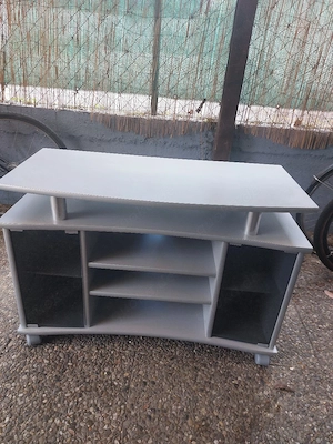 Sehr guter Fehrnsehtisch .