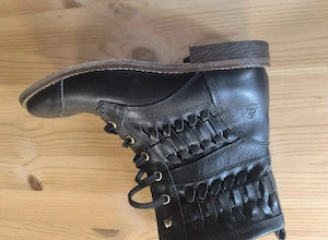Schwarze Stiefel aus Leder für Damen, Größe 37 Bild 2