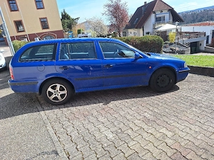 Skoda an Bastler zu verkaufen 