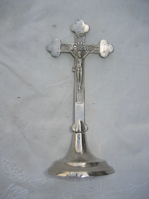 uraltes Altarkreuz Standkreuz aus Metall H 15cm Antik Vintage
