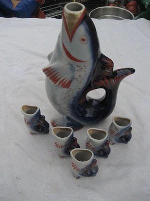 Porzellan Fisch-Karaffe Set mit 5 Schnapsgläser Vintage handbemalt