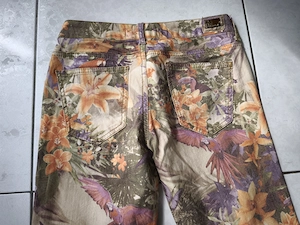 Rich Royal Damen Hose 36-38 Blumenhose Muster Wenig getragen Bild 7