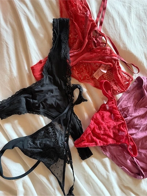 verkaufe getragene slips und socken 