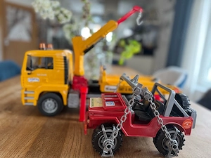 Bruder 2750 Man TGA Abschlepp-LKW