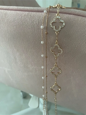 verkaufe diese drei wunderschöne Armbänder alles Set zusammen