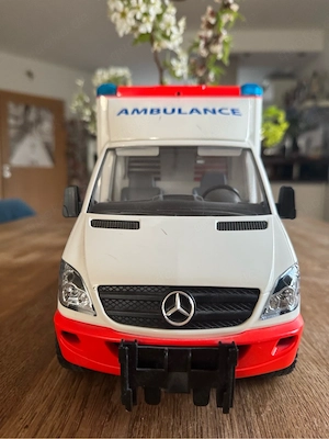 Bruder Mercedes Sprinter Ambulanz Spielzeug