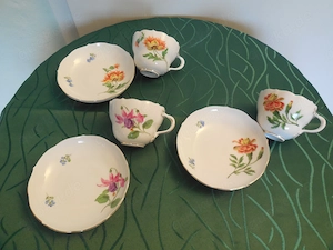 5 sehr schöne Meissner Porzellan Sammeltassen