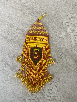 Handgefertigtes Perlen-Emblem der TürkeiEs trägt türkischenMannschaft Galatasary