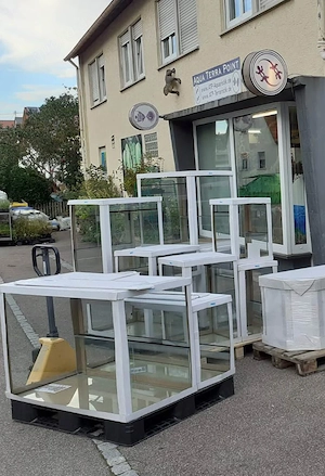 Terrarien (inklusive individueller Einrichtung und Technik)