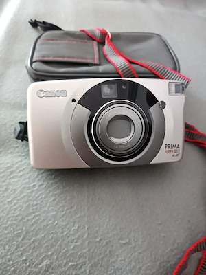 Fotoapparat Canon mit Tasche