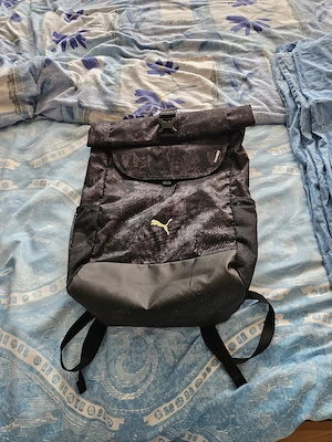 Verkaufe neuwertigen Puma Rucksack Bild 3