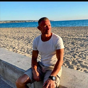 Möchte mich verlieben.. Nationalität ist zweitrangig 