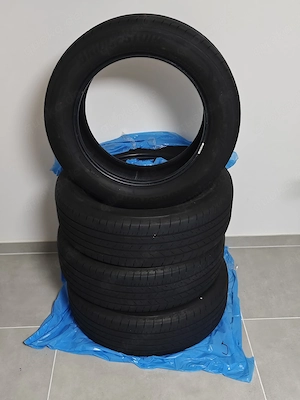 Sommerreifen Bridgestone Alenza 001 in der Größe 225 60 R18 100H