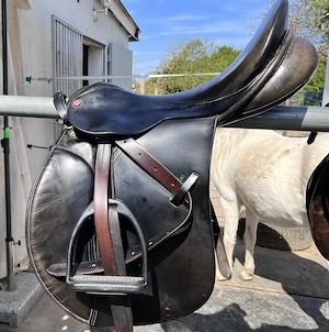 Leder Diamant VS-Sattel , Gr.17 , gebraucht 