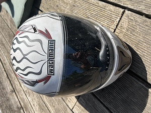 Motorradhelm zu verkaufen 