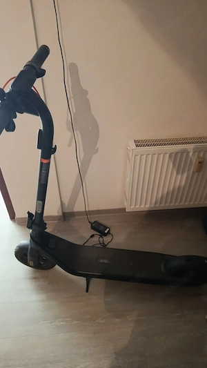 Ninebot E2 D E-Scooter wie neu + Versicherung + Originalkarton