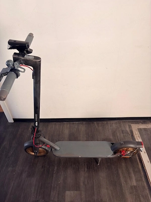 E-scooter von xiaomi 2 stück ! 