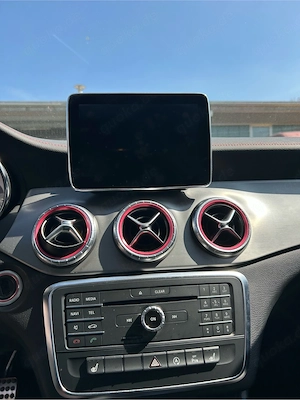 Mercedes Benz CLA 200 AMG Line Bild 8