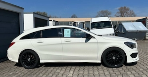 Mercedes Benz CLA 200 AMG Line Bild 2