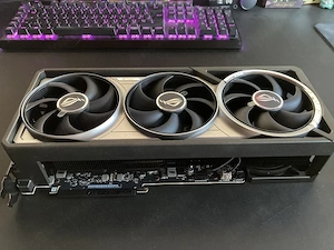 Asus ROG Astral GeForce RTX 5090 32 GB 