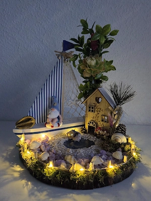 Handgemachtes Maritimes Miniatur-Diorama   "Hafen der Ruhe" mit LED-Beleuchtung