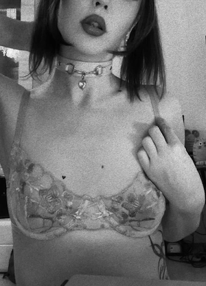   Getragene Wäsche & exklusive Inhalte   sofort verfügbar  