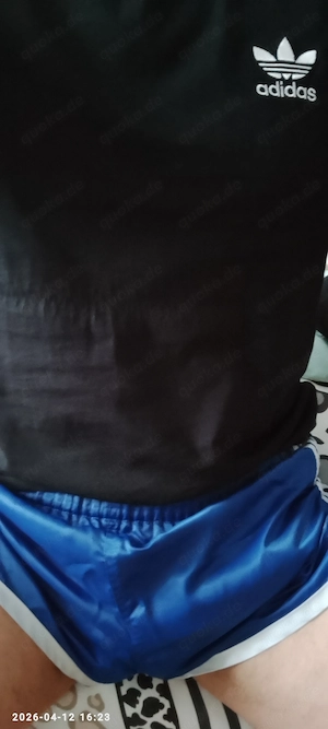 Adidas Glanzshort F...ck gesucht 