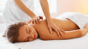 Ganzkörpermassage zum entspannen und wohlfühlen.