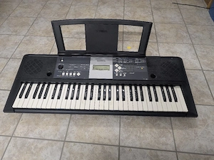 elektrisches Keyboard 