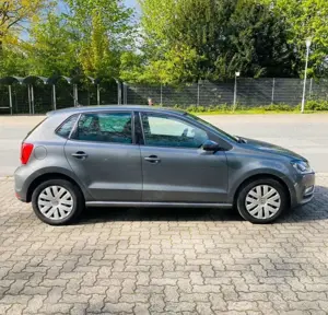 Volkswagen Polo Polo 1.4 TDI (Blue Motion Technology) DSG Highline Bild 2