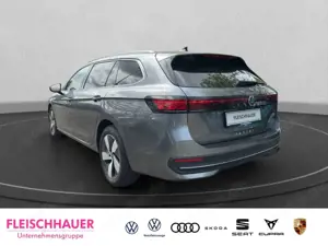 Volkswagen Passat Variant 2.0 TDI DSG Business Navi Digitales Cockpit Massag Bild 4