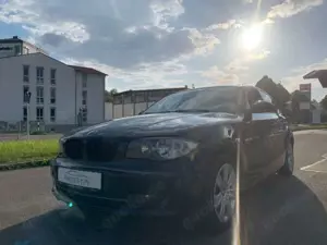BMW 118 1-er 118i Lim.*NAVI*BLUETOOTH*PDC*SITZHEIZUNG