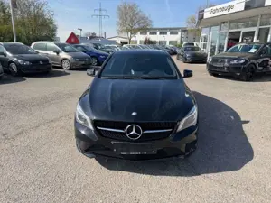 Mercedes-Benz CLA 200 Bi-Xenon Navi PDC Teilleder LED Euro6 Bild 2