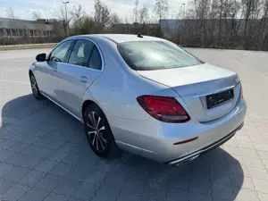 Mercedes-Benz E 350 e Limo 2.HD*Carplay*Ambiente*KAM Bild 3