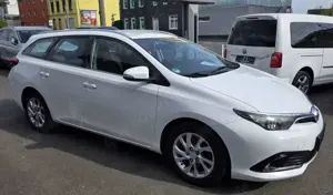 Toyota Auris Touring Sports Edition-S Automatik/Navi Bild 4