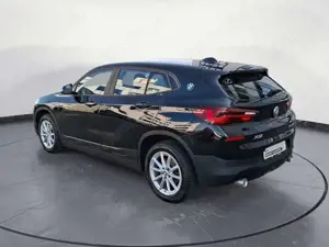 BMW X2 sDrive18d Advantage Aut. Klimaaut. PDC Bild 4