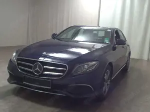 Mercedes-Benz E 300 d Avantgarde T-Leder Navi Widescren RFK Bild 2