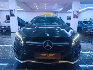 Mercedes-Benz GLA 45 AMG 4Matic PANO RFK VOLL Bild 5